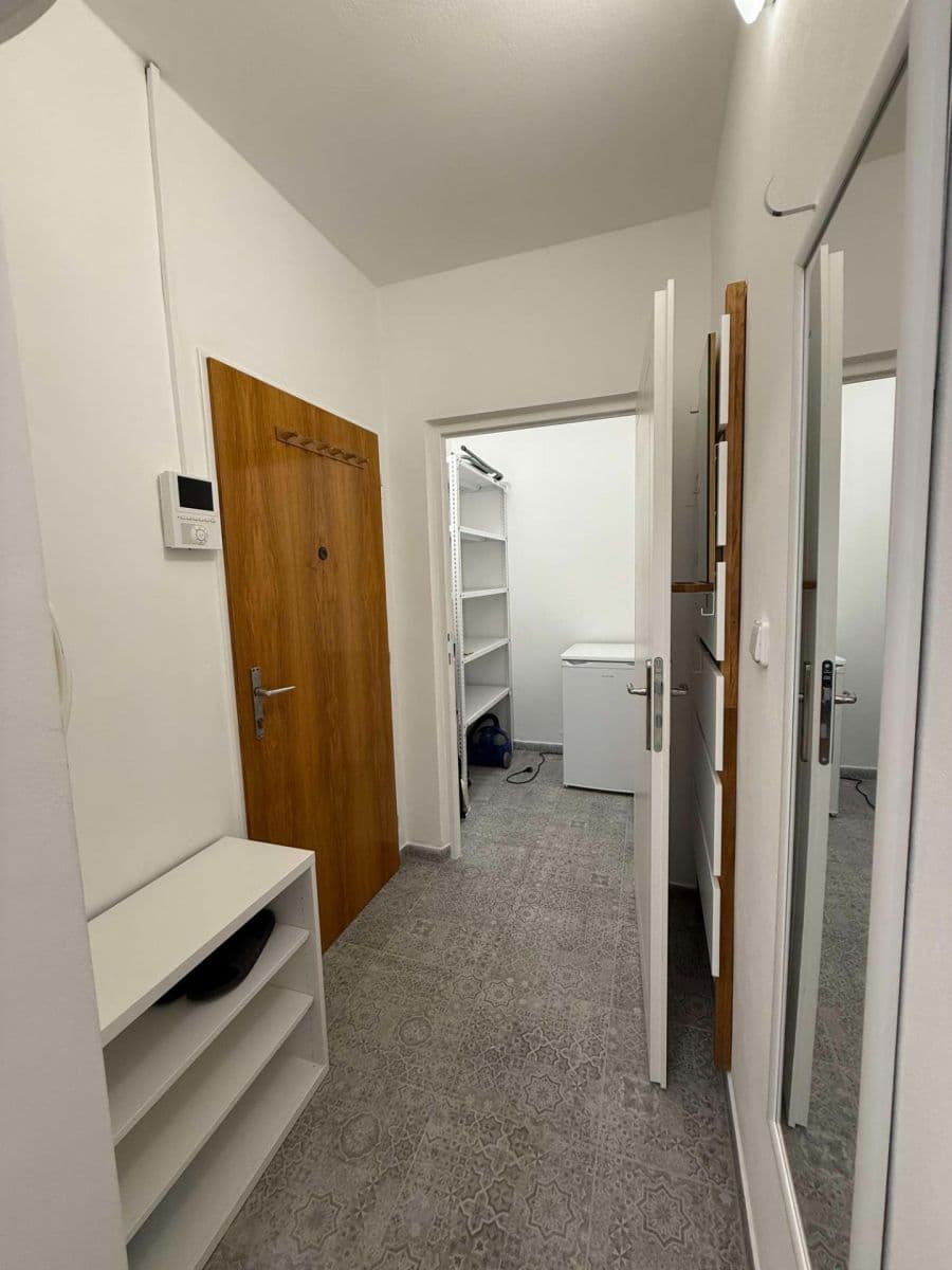 Pronájem bytu 1+kk 28 m², Herčíkova, Brno, Jihomoravský kraj Pronájem bytu 1+kk 28 m², Herčíkova, Brno, Jihomoravský kraj