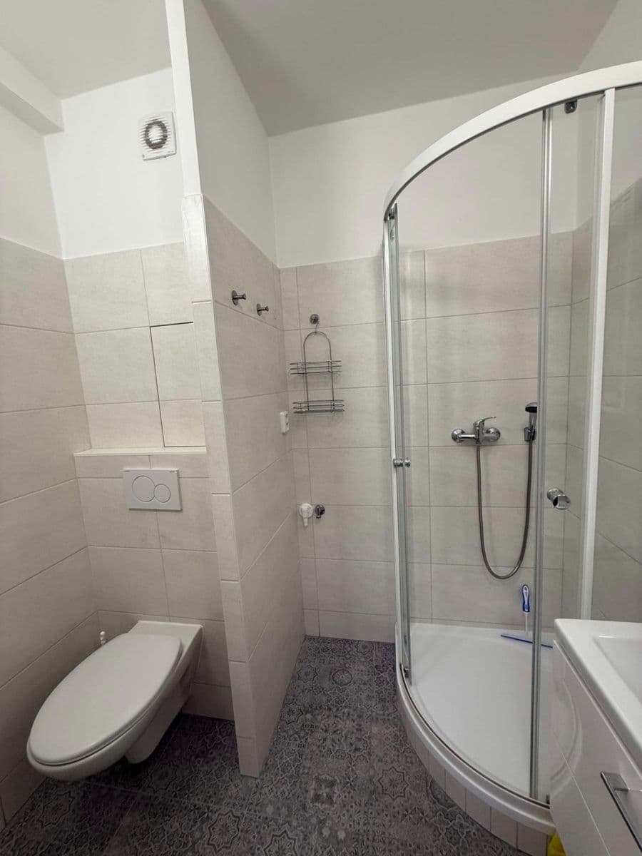 Pronájem bytu 1+kk 28 m², Herčíkova, Brno, Jihomoravský kraj Pronájem bytu 1+kk 28 m², Herčíkova, Brno, Jihomoravský kraj