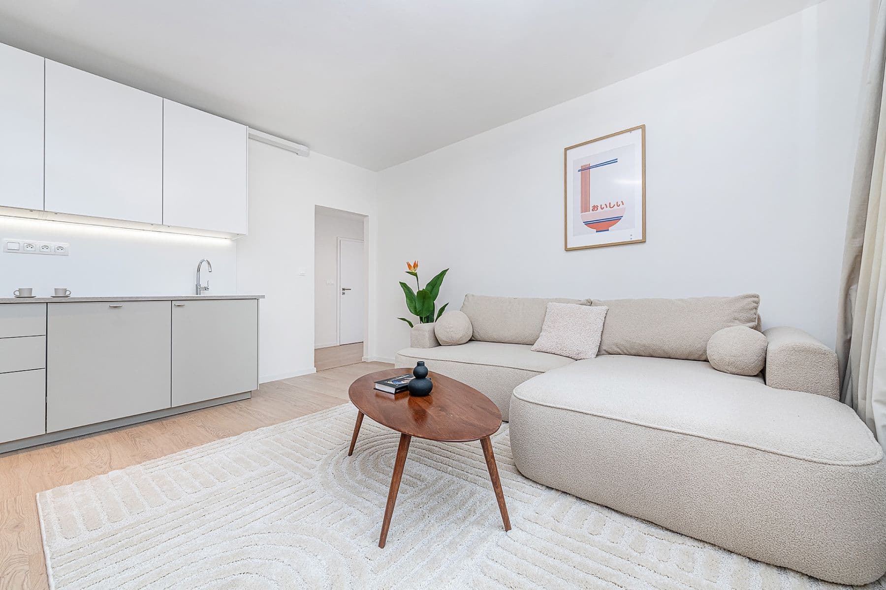 Prodej bytu 2+kk 52 m², Komunardů, Praha, Praha Prodej bytu 2+kk 52 m², Komunardů, Praha, Praha