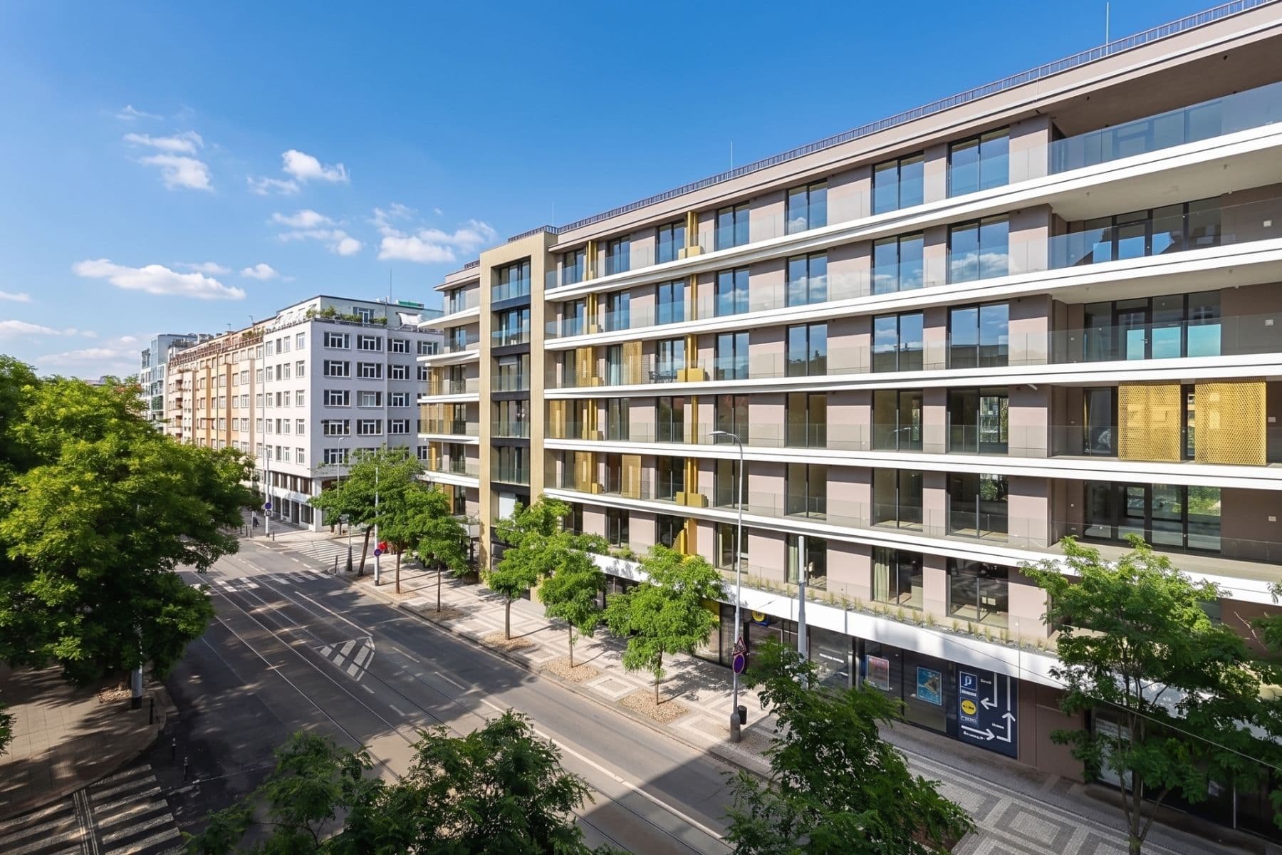 Prodej bytu 2+kk 52 m², Komunardů, Praha, Praha Prodej bytu 2+kk 52 m², Komunardů, Praha, Praha