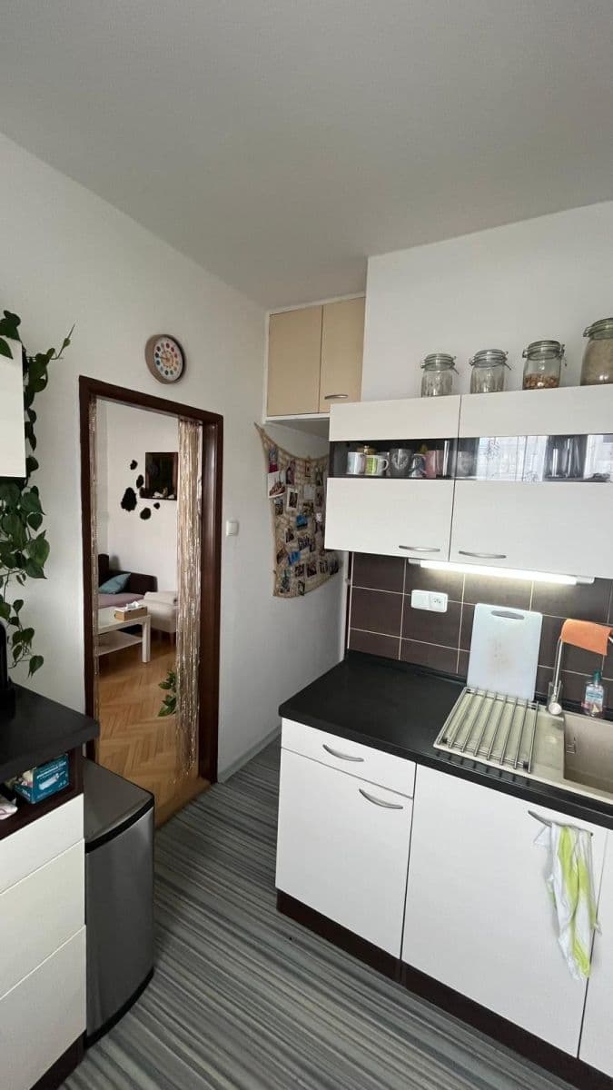 Pronájem bytu 2+1 55 m², Střimelická, Praha, Praha Pronájem bytu 2+1 55 m², Střimelická, Praha, Praha