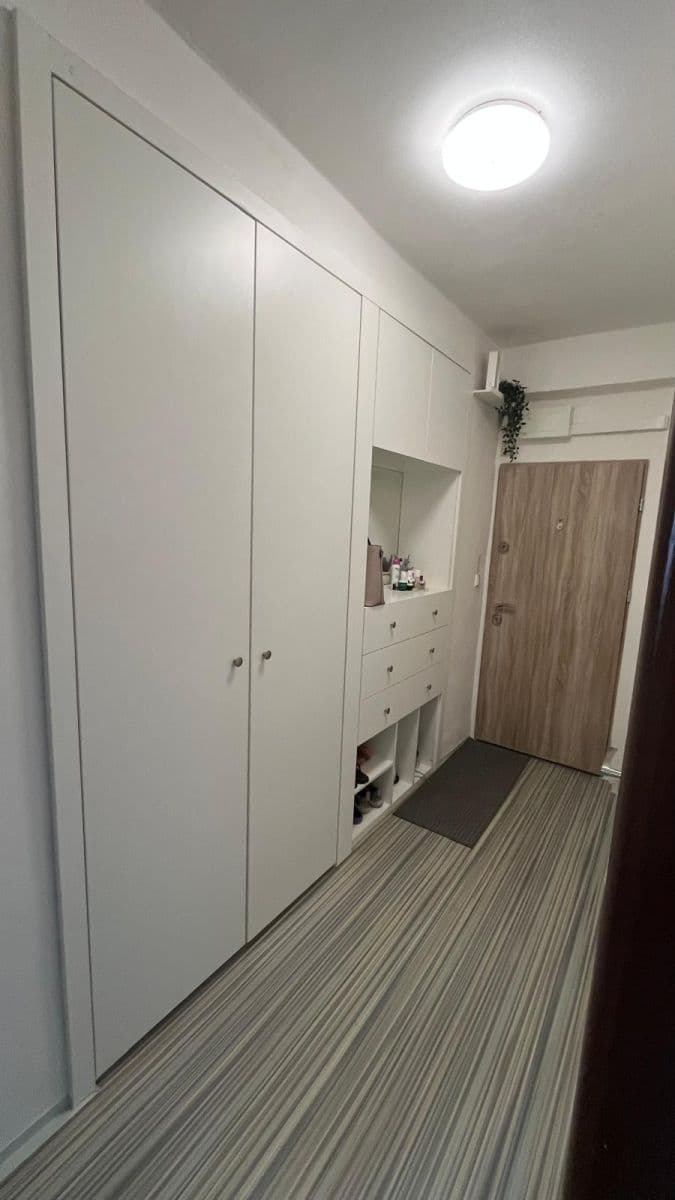 Pronájem bytu 2+1 55 m², Střimelická, Praha, Praha Pronájem bytu 2+1 55 m², Střimelická, Praha, Praha