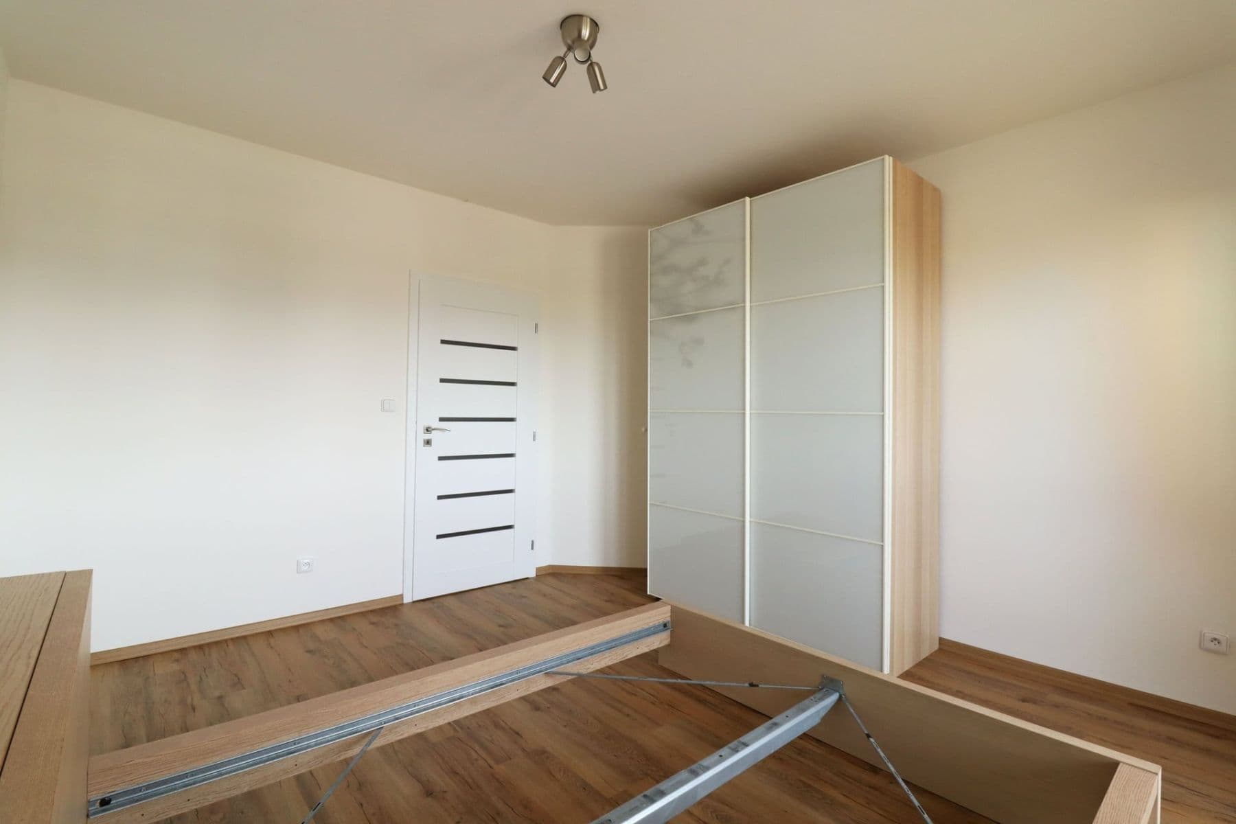 Pronájem bytu 2+kk 50 m², Zahradní, Kosmonosy, Středočeský kraj Pronájem bytu 2+kk 50 m², Zahradní, Kosmonosy, Středočeský kraj
