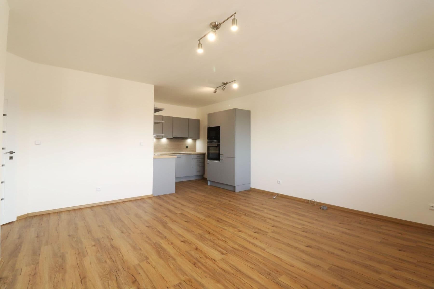 Pronájem bytu 2+kk 50 m², Zahradní, Kosmonosy, Středočeský kraj Pronájem bytu 2+kk 50 m², Zahradní, Kosmonosy, Středočeský kraj