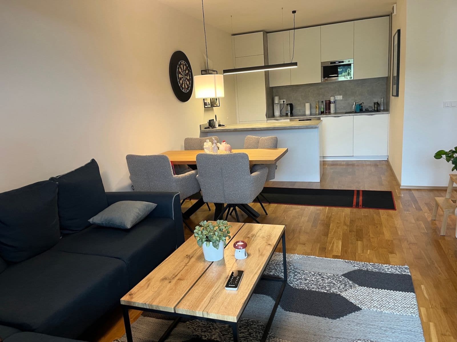 Pronájem bytu 2+kk 72 m², Mezi Vodami, Praha, Praha Pronájem bytu 2+kk 72 m², Mezi Vodami, Praha, Praha