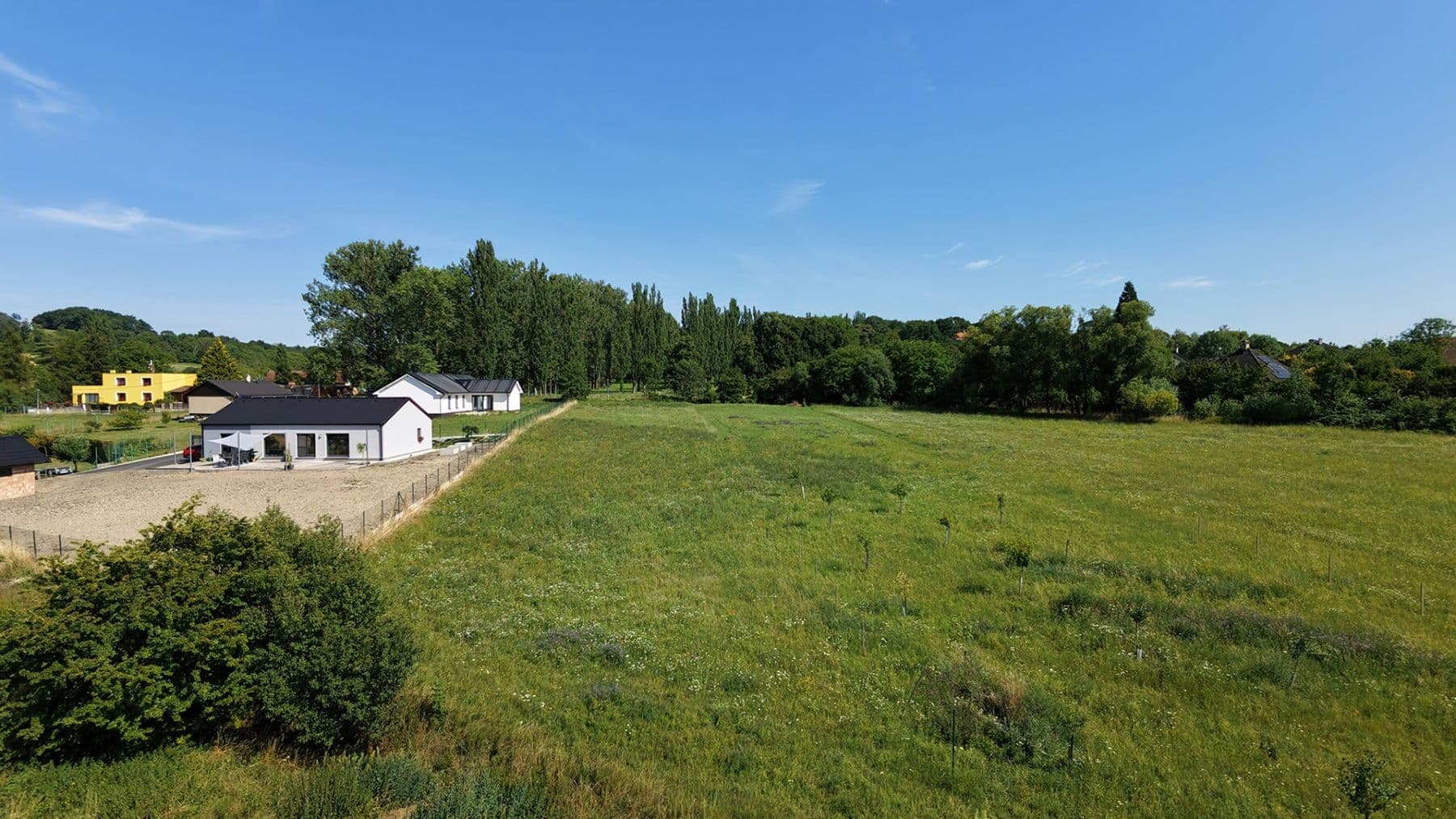 Prodej pozemku 2.612 m², Domousnice, Středočeský kraj Prodej pozemku 2.612 m², Domousnice, Středočeský kraj