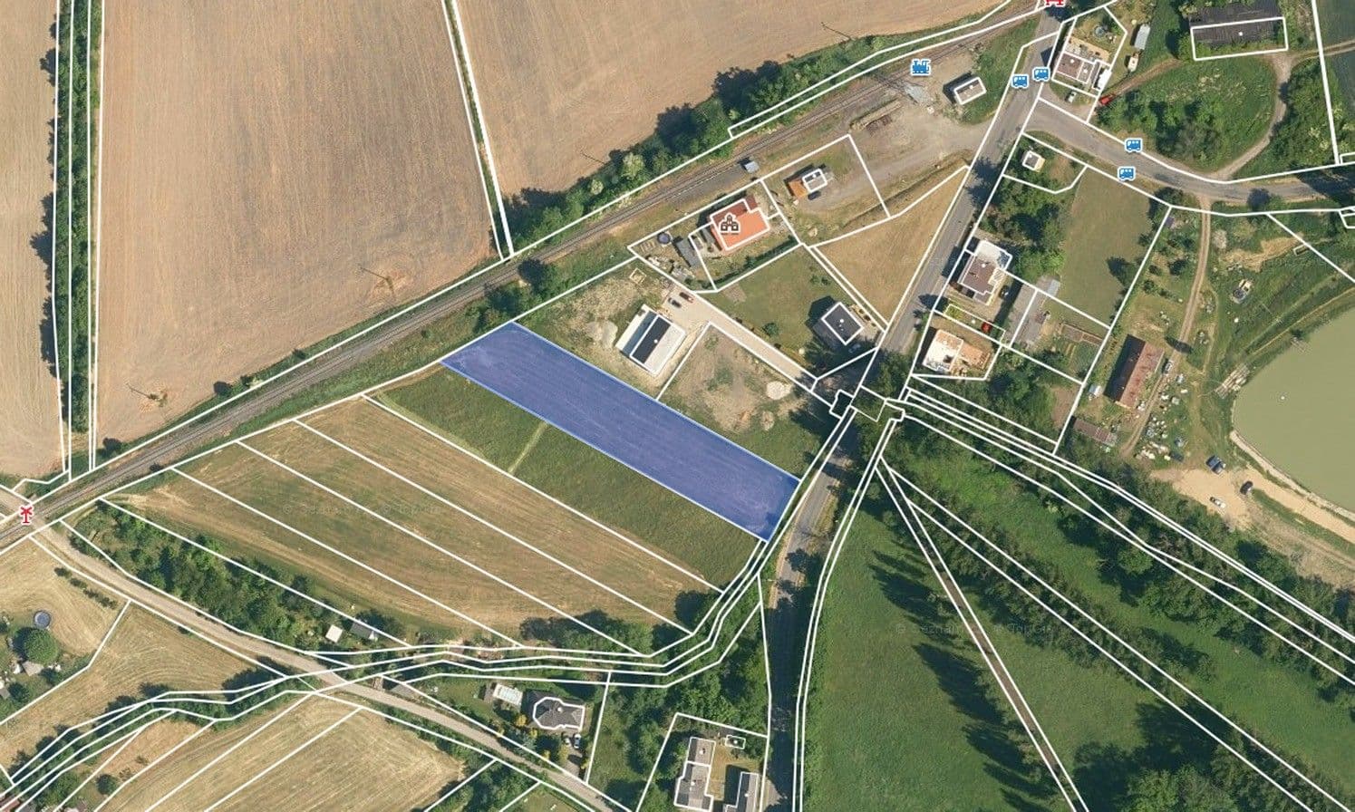 Prodej pozemku 2.612 m², Domousnice, Středočeský kraj Prodej pozemku 2.612 m², Domousnice, Středočeský kraj