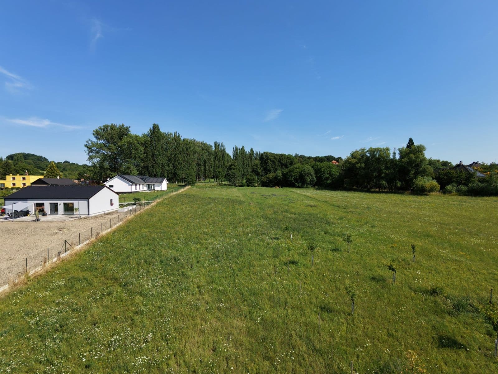 Prodej pozemku 2.612 m², Domousnice, Středočeský kraj Prodej pozemku 2.612 m², Domousnice, Středočeský kraj
