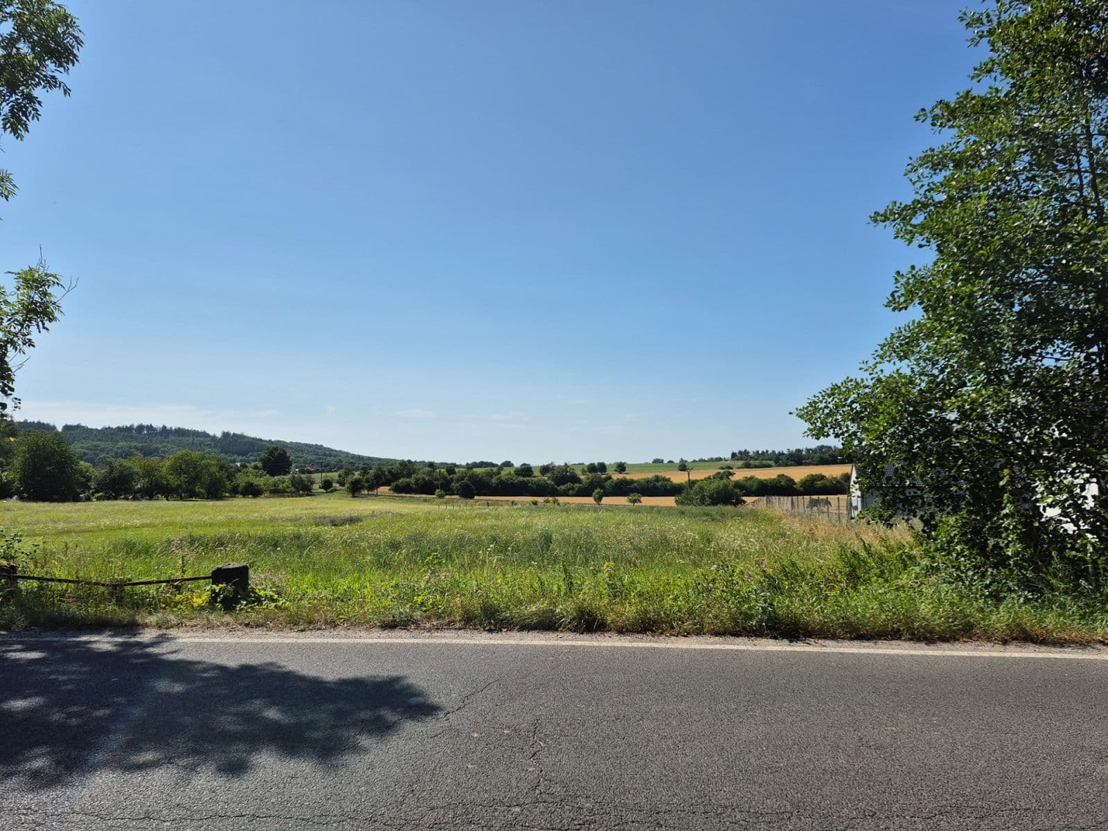 Prodej pozemku 2.612 m², Domousnice, Středočeský kraj Prodej pozemku 2.612 m², Domousnice, Středočeský kraj