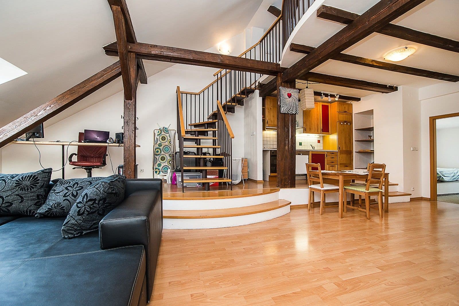 Pronájem bytu 2+kk 85 m², Sudoměřská, Praha, Praha Pronájem bytu 2+kk 85 m², Sudoměřská, Praha, Praha