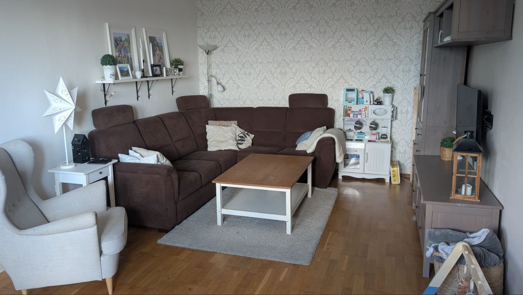 Prodej bytu 3+1 75 m², U Vodojemu, Valašské Meziříčí, Zlínský kraj Prodej bytu 3+1 75 m², U Vodojemu, Valašské Meziříčí, Zlínský kraj