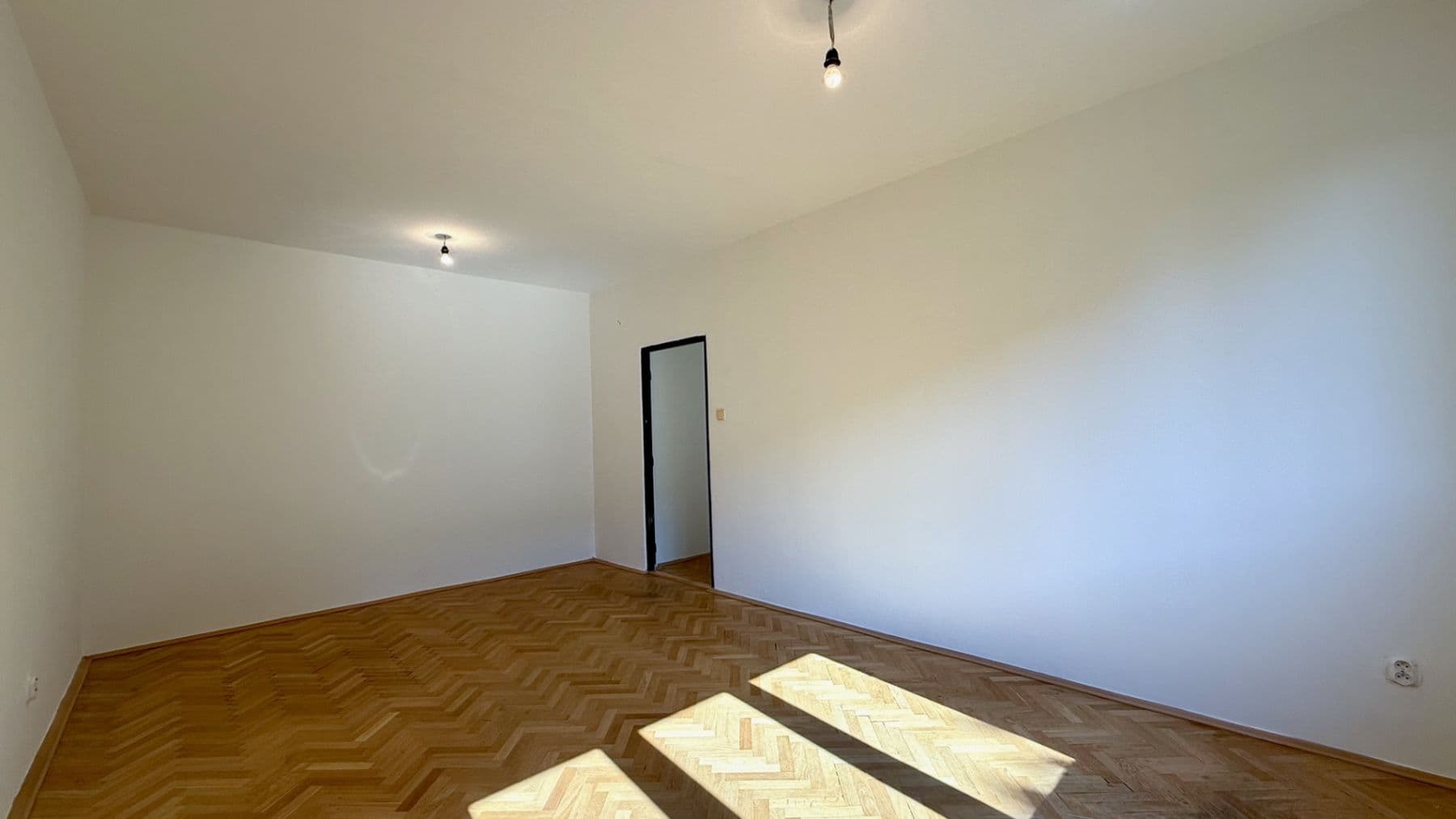 Prodej bytu 2+1 55 m², Milíčova, Zlín, Zlínský kraj Prodej bytu 2+1 55 m², Milíčova, Zlín, Zlínský kraj