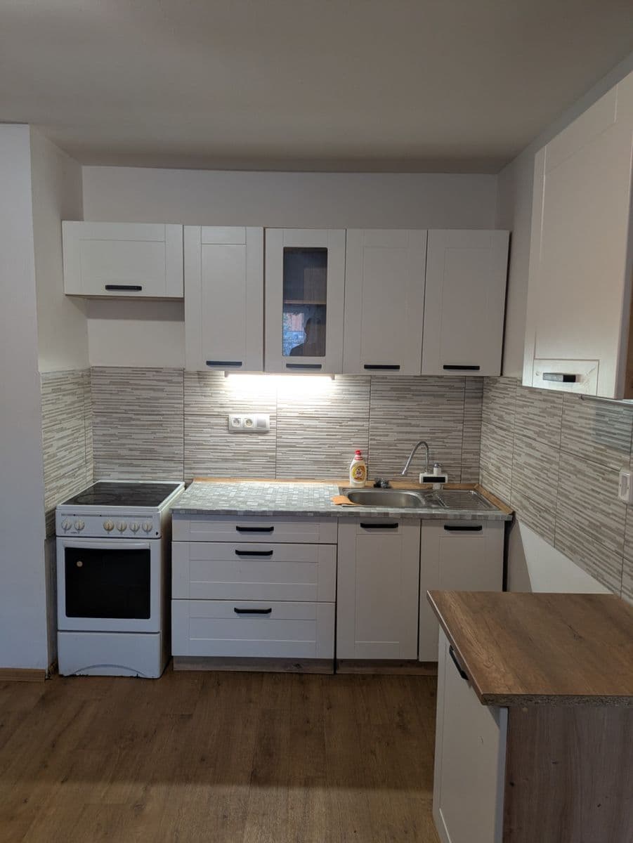 Pronájem bytu 2+kk 85 m², Palackého, Chotěboř, Kraj Vysočina Pronájem bytu 2+kk 85 m², Palackého, Chotěboř, Kraj Vysočina