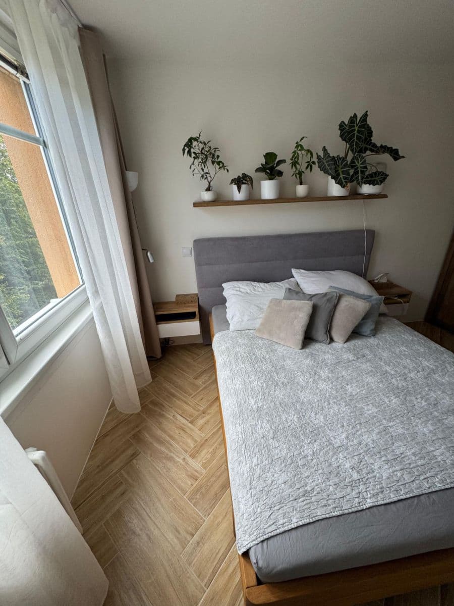 Pronájem bytu 3+1 78 m², Vondroušova, Praha, Praha Pronájem bytu 3+1 78 m², Vondroušova, Praha, Praha