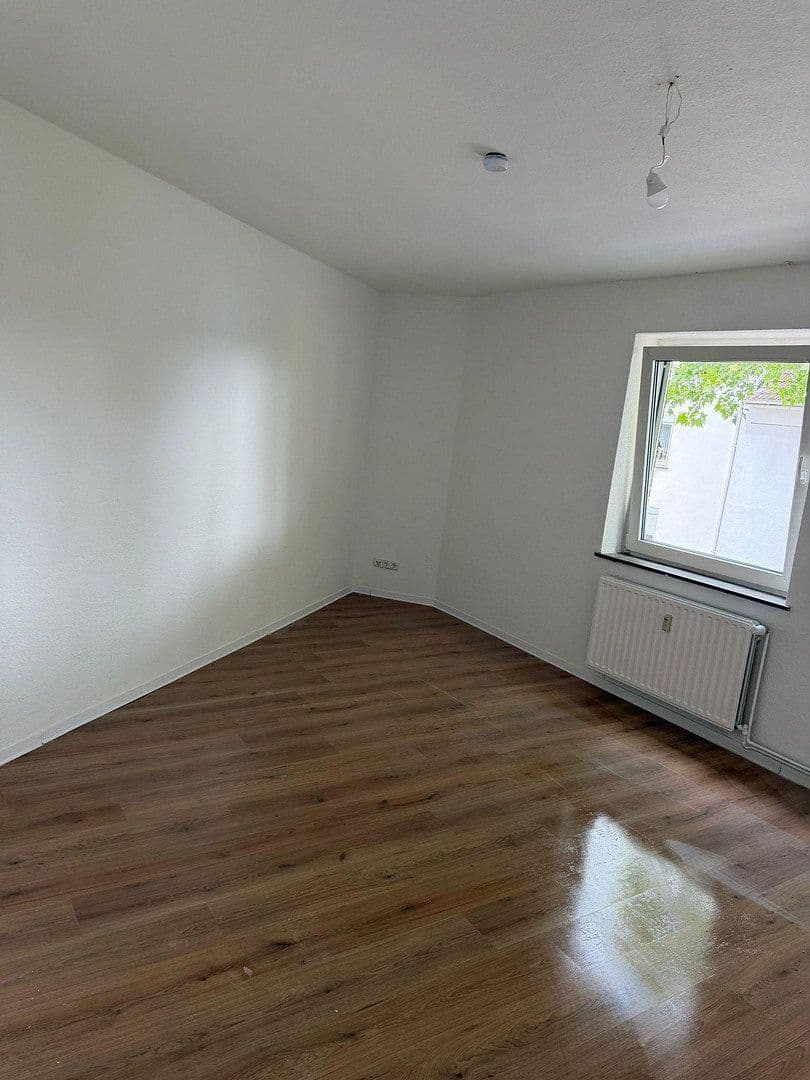 Prodej domu 908 m², pozemek 374 m², Gelsenkirchenerstr. 36, Bochum, Severní Porýní-Vestfálsko Prodej domu 908 m², pozemek 374 m², Gelsenkirchenerstr. 36, Bochum, Severní Porýní-Vestfálsko