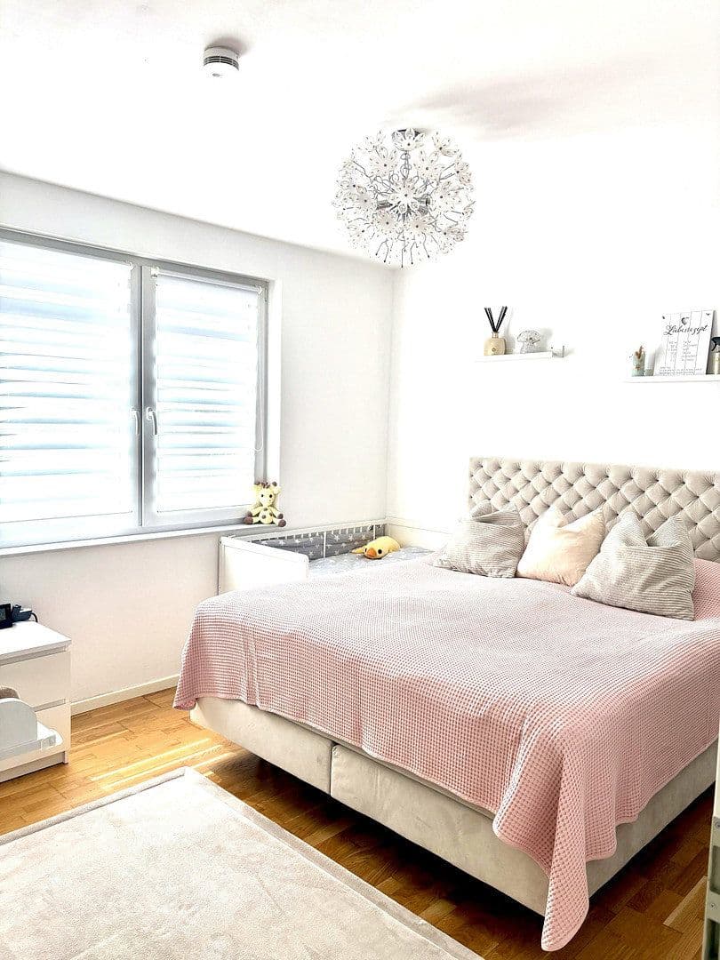 Prodej bytu 3+1 88 m², Konz, Porýní-Falc Prodej bytu 3+1 88 m², Konz, Porýní-Falc