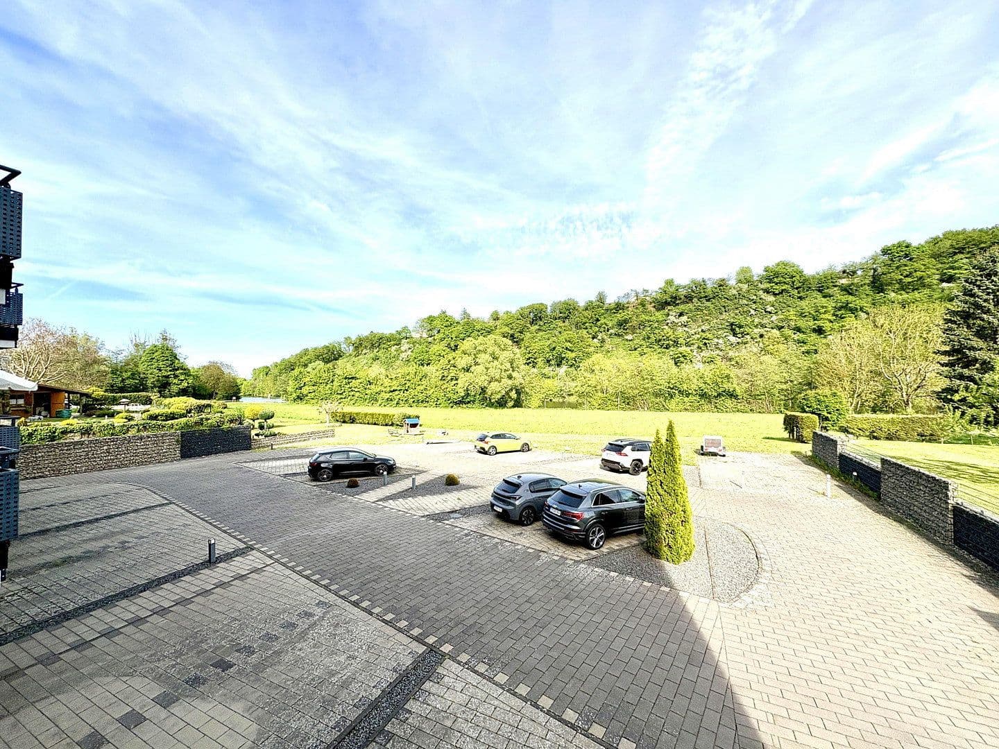 Prodej bytu 3+1 88 m², Konz, Porýní-Falc Prodej bytu 3+1 88 m², Konz, Porýní-Falc