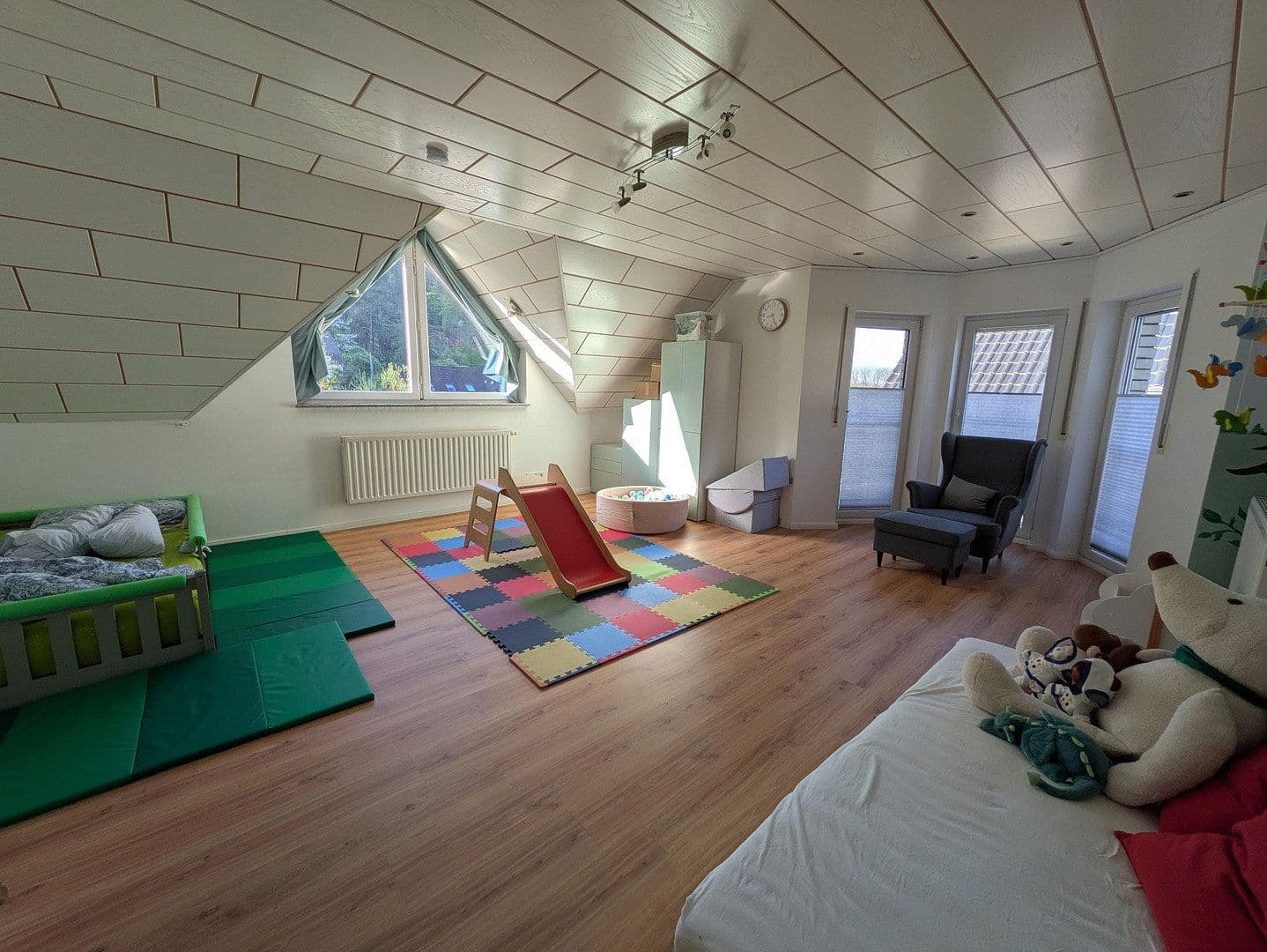 Prodej domu 299 m², pozemek 1.077 m², Gummersbach, Severní Porýní-Vestfálsko Prodej domu 299 m², pozemek 1.077 m², Gummersbach, Severní Porýní-Vestfálsko