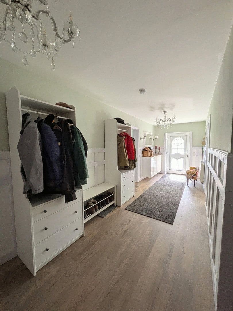 Prodej domu 299 m², pozemek 1.077 m², Gummersbach, Severní Porýní-Vestfálsko Prodej domu 299 m², pozemek 1.077 m², Gummersbach, Severní Porýní-Vestfálsko