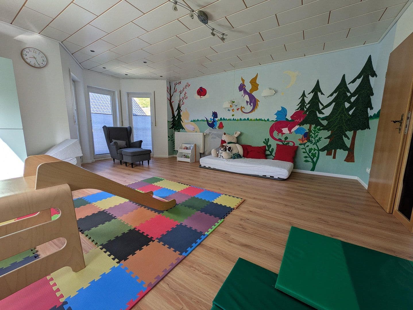 Prodej domu 299 m², pozemek 1.077 m², Gummersbach, Severní Porýní-Vestfálsko Prodej domu 299 m², pozemek 1.077 m², Gummersbach, Severní Porýní-Vestfálsko