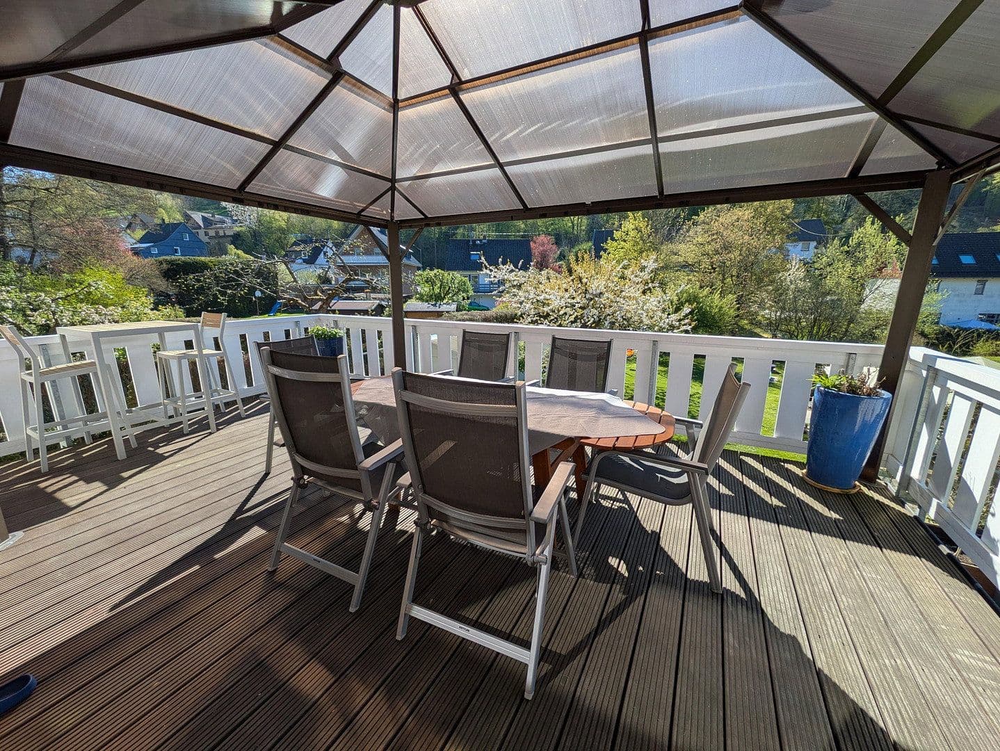Prodej domu 299 m², pozemek 1.077 m², Gummersbach, Severní Porýní-Vestfálsko Prodej domu 299 m², pozemek 1.077 m², Gummersbach, Severní Porýní-Vestfálsko