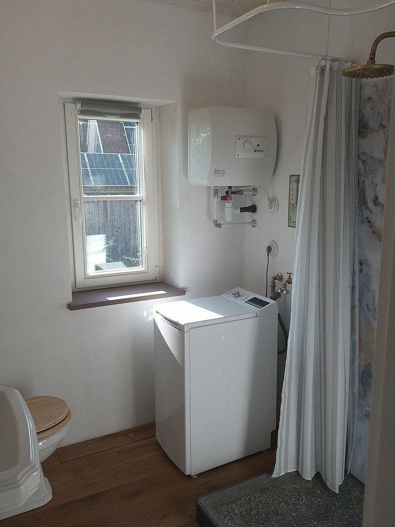 Prodej domu 60 m², pozemek 806 m², Am Kirchberg 2, Hausen, Bavorsko Prodej domu 60 m², pozemek 806 m², Am Kirchberg 2, Hausen, Bavorsko