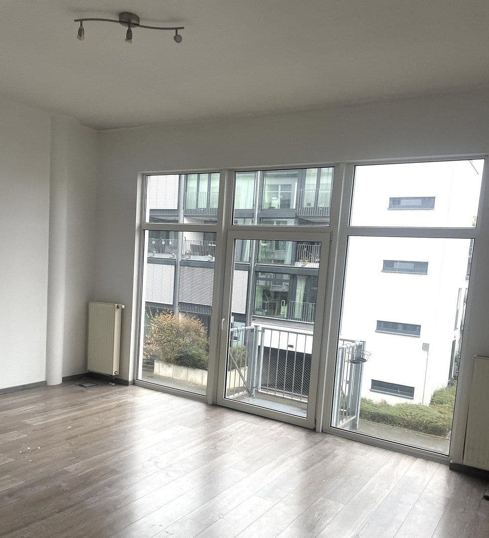 Pronájem bytu 1+1 34 m², Heinrich-Hoerle-Straße X, Hürth, Severní Porýní-Vestfálsko Pronájem bytu 1+1 34 m², Heinrich-Hoerle-Straße X, Hürth, Severní Porýní-Vestfálsko
