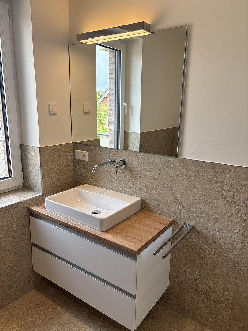 Pronájem bytu 3+1 81 m², Legden, Severní Porýní-Vestfálsko Pronájem bytu 3+1 81 m², Legden, Severní Porýní-Vestfálsko
