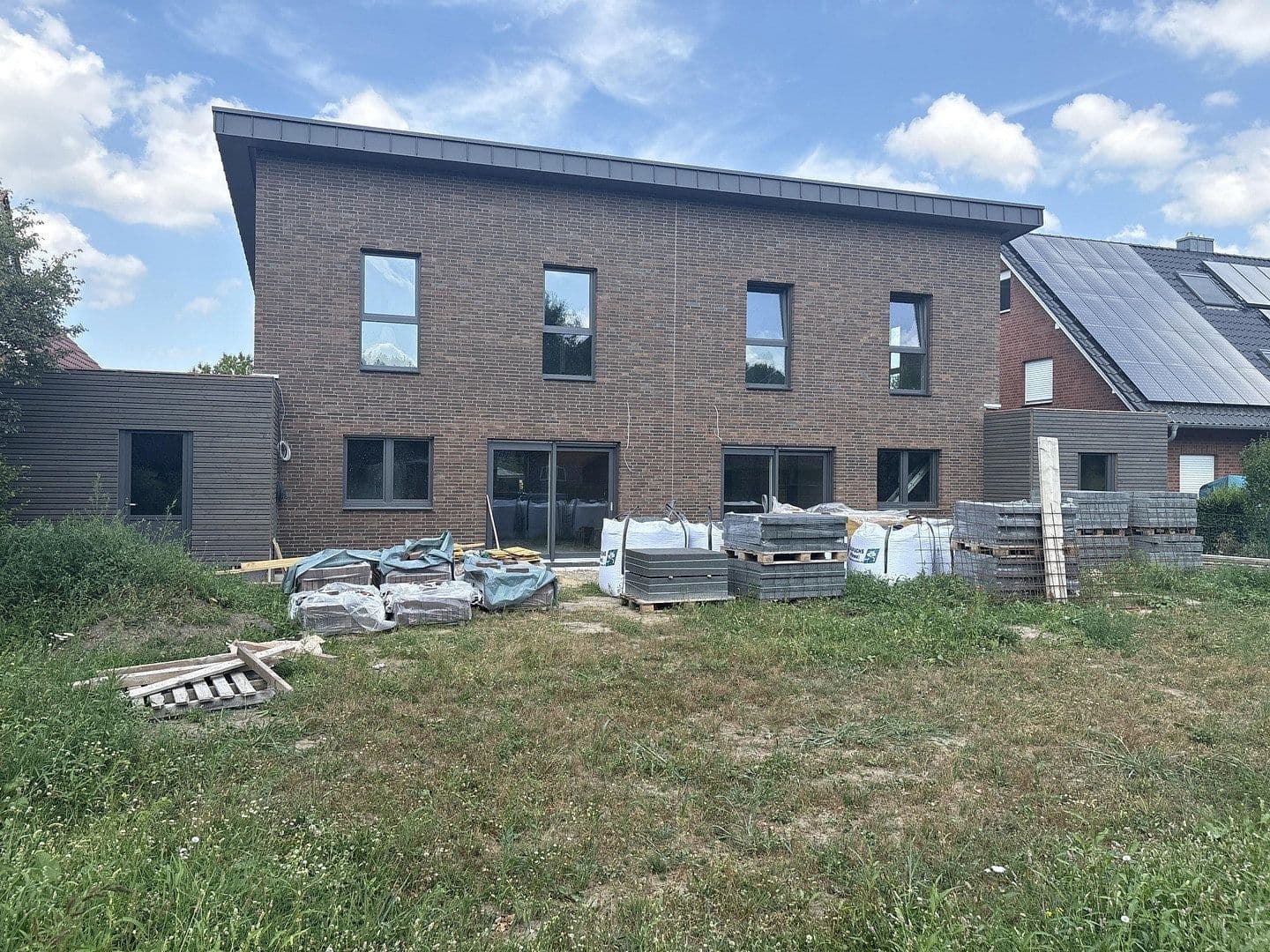 Pronájem domu 130 m², pozemek 345 m², Legden, Severní Porýní-Vestfálsko Pronájem domu 130 m², pozemek 345 m², Legden, Severní Porýní-Vestfálsko