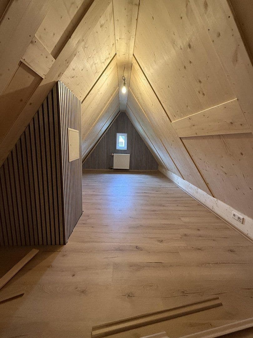 Prodej domu 115 m², pozemek 180 m², Bergstraße 22, Geslau, Bavorsko Prodej domu 115 m², pozemek 180 m², Bergstraße 22, Geslau, Bavorsko