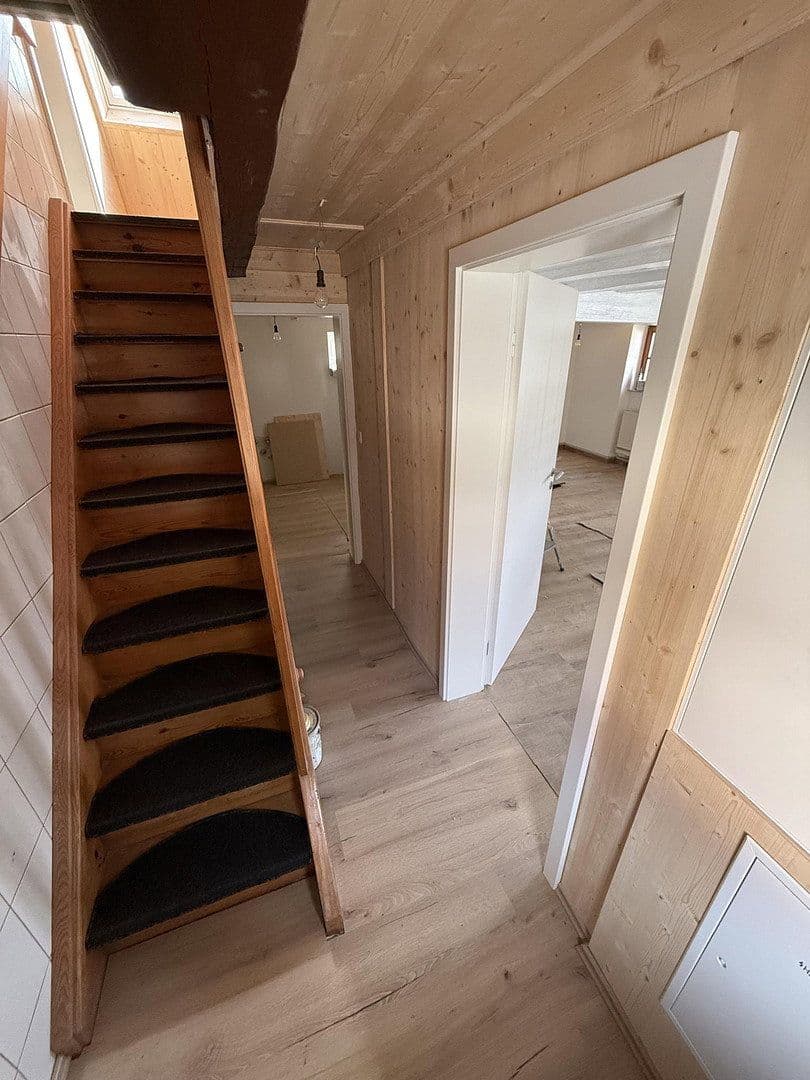 Prodej domu 115 m², pozemek 180 m², Bergstraße 22, Geslau, Bavorsko Prodej domu 115 m², pozemek 180 m², Bergstraße 22, Geslau, Bavorsko
