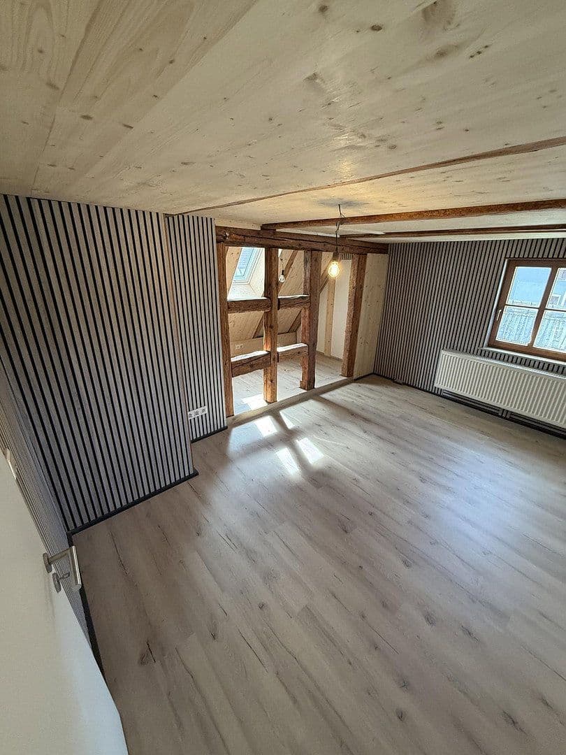 Prodej domu 115 m², pozemek 180 m², Bergstraße 22, Geslau, Bavorsko Prodej domu 115 m², pozemek 180 m², Bergstraße 22, Geslau, Bavorsko