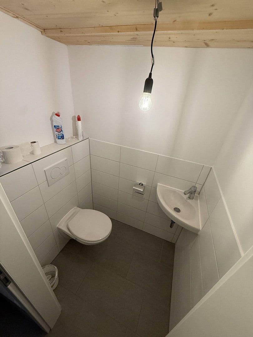 Prodej domu 115 m², pozemek 180 m², Bergstraße 22, Geslau, Bavorsko Prodej domu 115 m², pozemek 180 m², Bergstraße 22, Geslau, Bavorsko