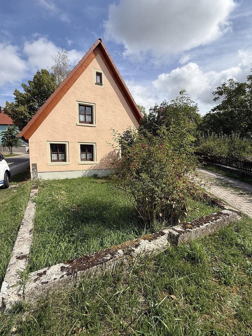 Prodej domu 115 m², pozemek 180 m², Bergstraße 22, Geslau, Bavorsko Prodej domu 115 m², pozemek 180 m², Bergstraße 22, Geslau, Bavorsko