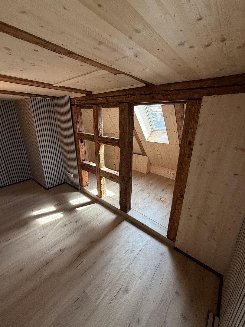 Prodej domu 115 m², pozemek 180 m², Bergstraße 22, Geslau, Bavorsko Prodej domu 115 m², pozemek 180 m², Bergstraße 22, Geslau, Bavorsko