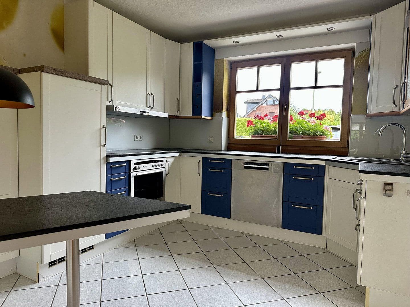 Prodej domu 153 m², pozemek 418 m², Leichlingen, Severní Porýní-Vestfálsko Prodej domu 153 m², pozemek 418 m², Leichlingen, Severní Porýní-Vestfálsko