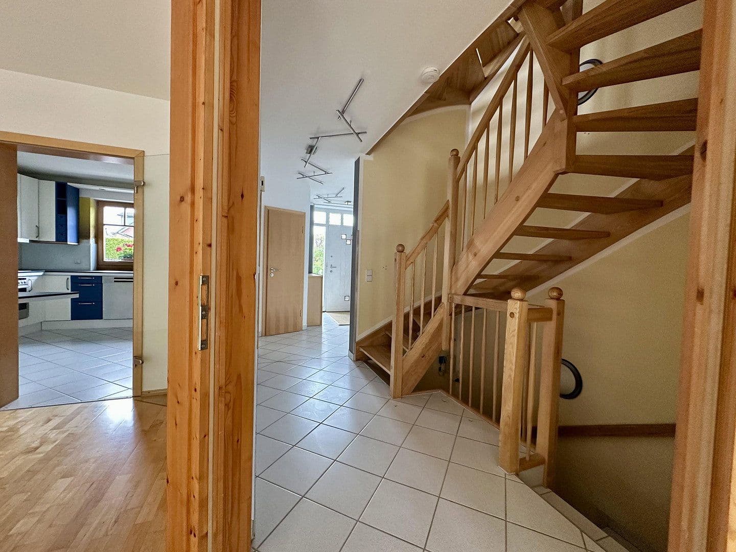Prodej domu 153 m², pozemek 418 m², Leichlingen, Severní Porýní-Vestfálsko Prodej domu 153 m², pozemek 418 m², Leichlingen, Severní Porýní-Vestfálsko