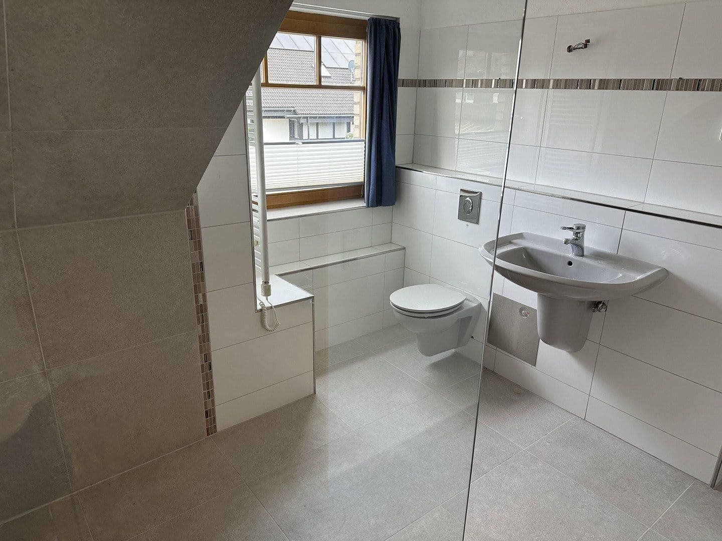Prodej domu 153 m², pozemek 418 m², Leichlingen, Severní Porýní-Vestfálsko Prodej domu 153 m², pozemek 418 m², Leichlingen, Severní Porýní-Vestfálsko