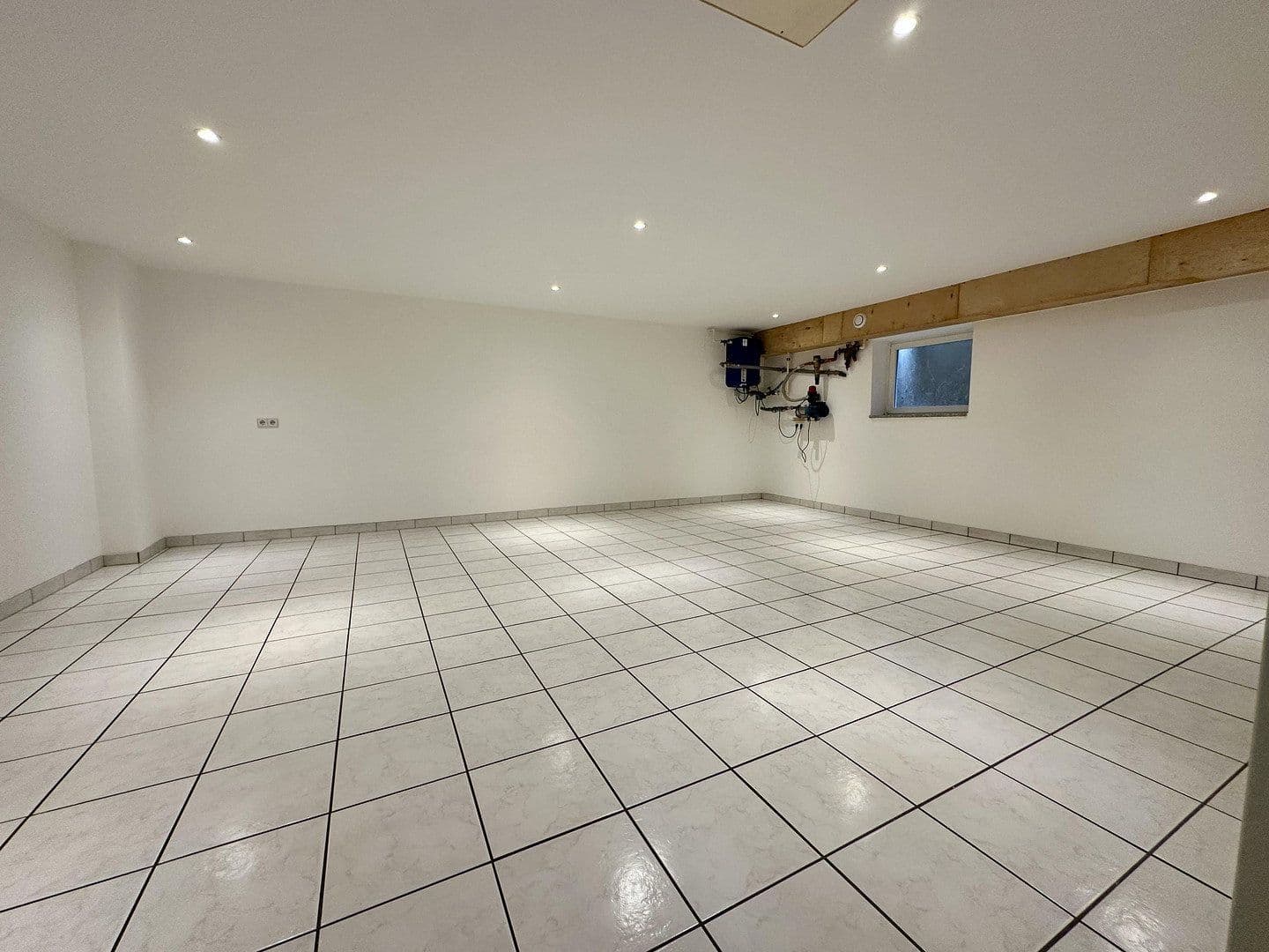 Prodej domu 153 m², pozemek 418 m², Leichlingen, Severní Porýní-Vestfálsko Prodej domu 153 m², pozemek 418 m², Leichlingen, Severní Porýní-Vestfálsko