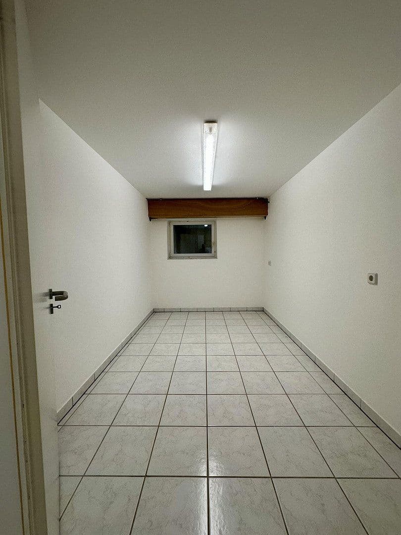 Prodej domu 153 m², pozemek 418 m², Leichlingen, Severní Porýní-Vestfálsko Prodej domu 153 m², pozemek 418 m², Leichlingen, Severní Porýní-Vestfálsko