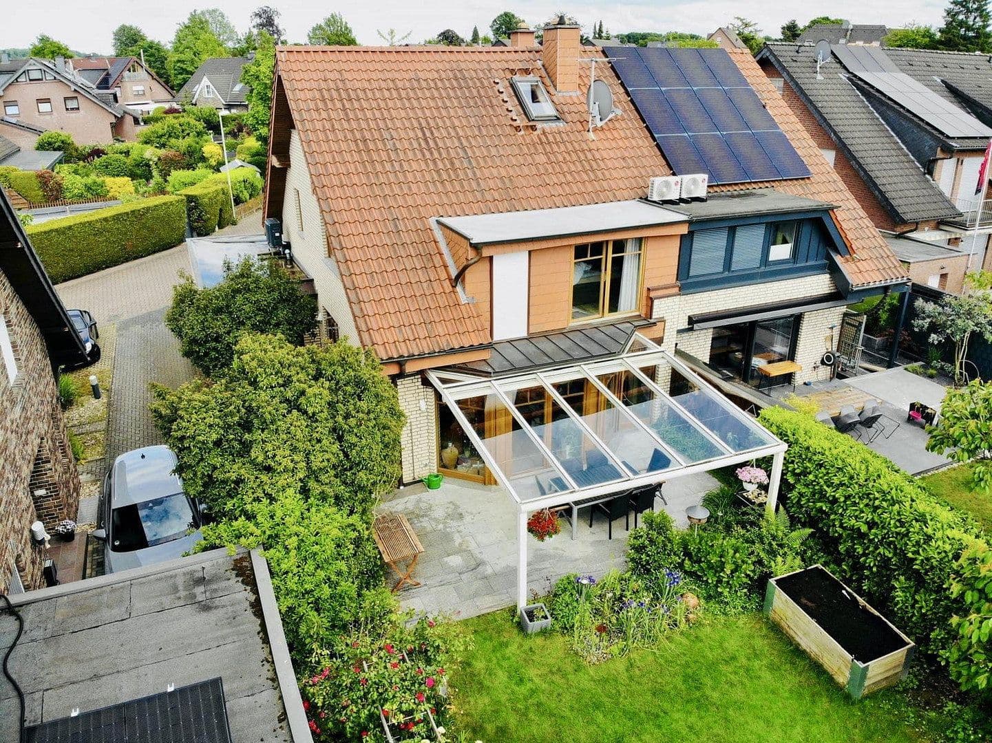 Prodej domu 153 m², pozemek 418 m², Leichlingen, Severní Porýní-Vestfálsko Prodej domu 153 m², pozemek 418 m², Leichlingen, Severní Porýní-Vestfálsko