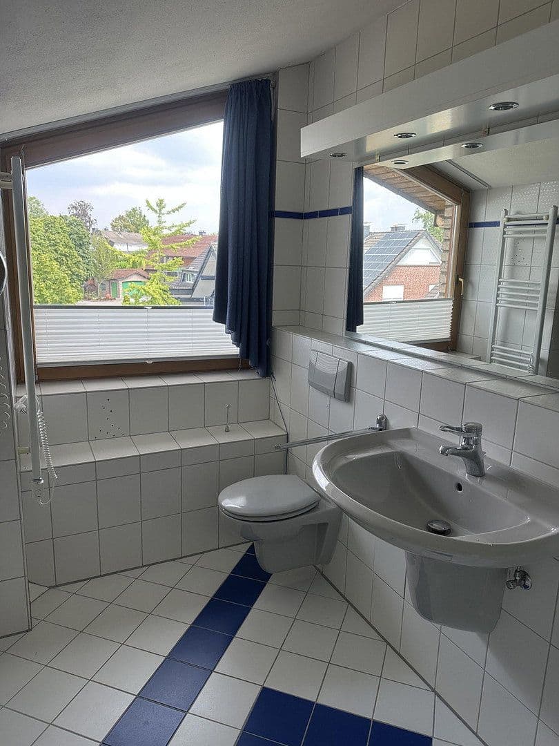 Prodej domu 153 m², pozemek 418 m², Leichlingen, Severní Porýní-Vestfálsko Prodej domu 153 m², pozemek 418 m², Leichlingen, Severní Porýní-Vestfálsko