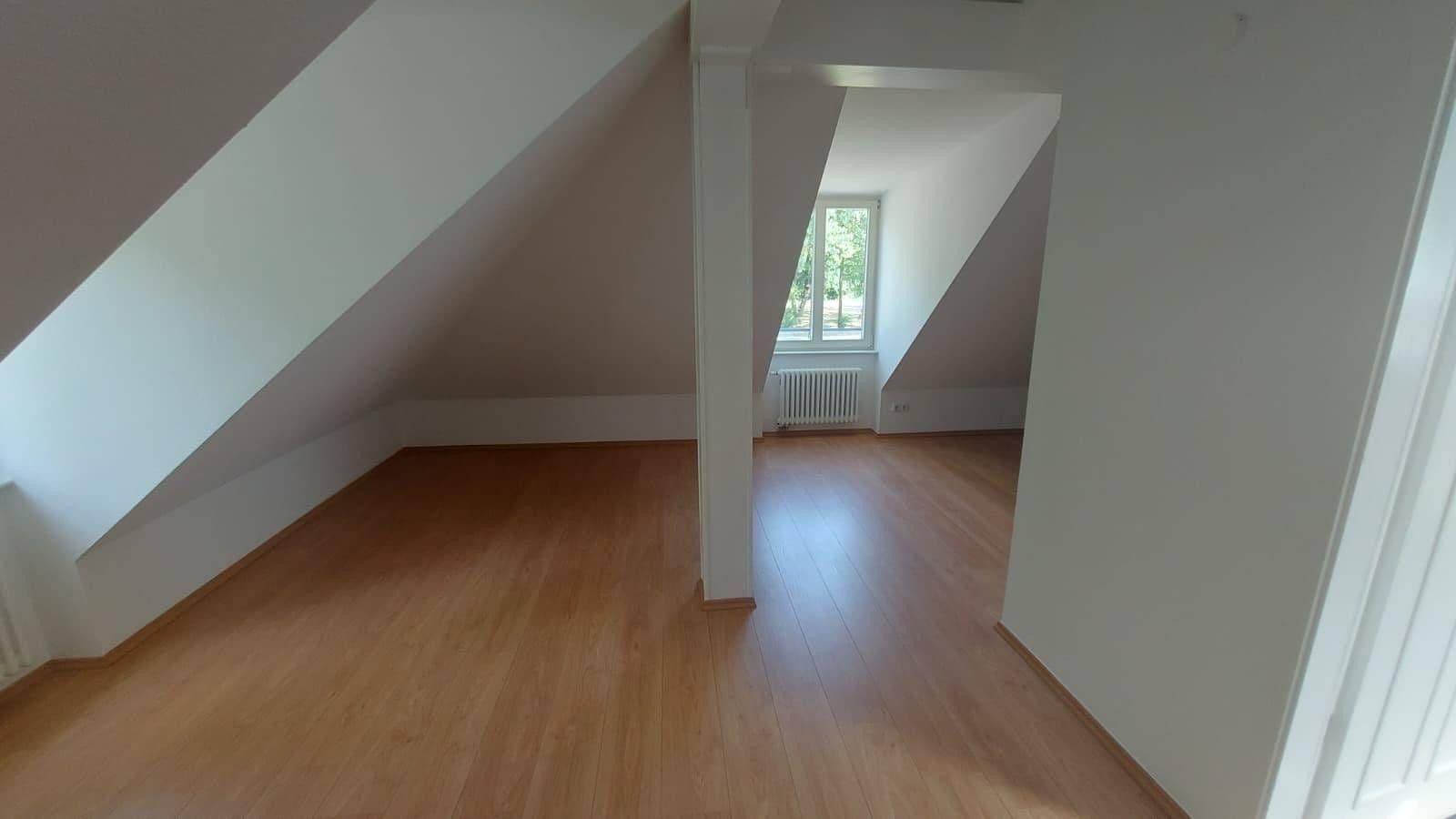 Prodej domu 121 m², pozemek 937 m², Potsdam, Braniborsko Prodej domu 121 m², pozemek 937 m², Potsdam, Braniborsko