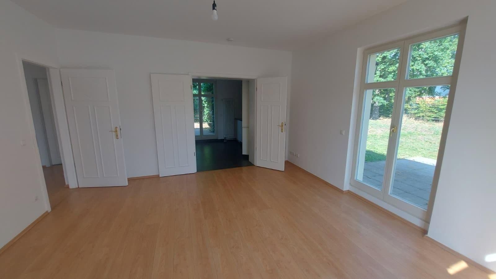 Prodej domu 121 m², pozemek 937 m², Potsdam, Braniborsko Prodej domu 121 m², pozemek 937 m², Potsdam, Braniborsko