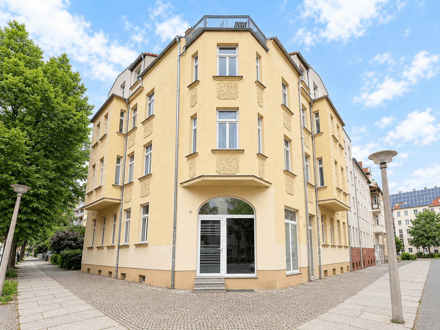 Pronájem bytu 2+1 59 m², Röpziger Straße 6, Halle (Saale), Sasko-Anhaltsko Pronájem bytu 2+1 59 m², Röpziger Straße 6, Halle (Saale), Sasko-Anhaltsko