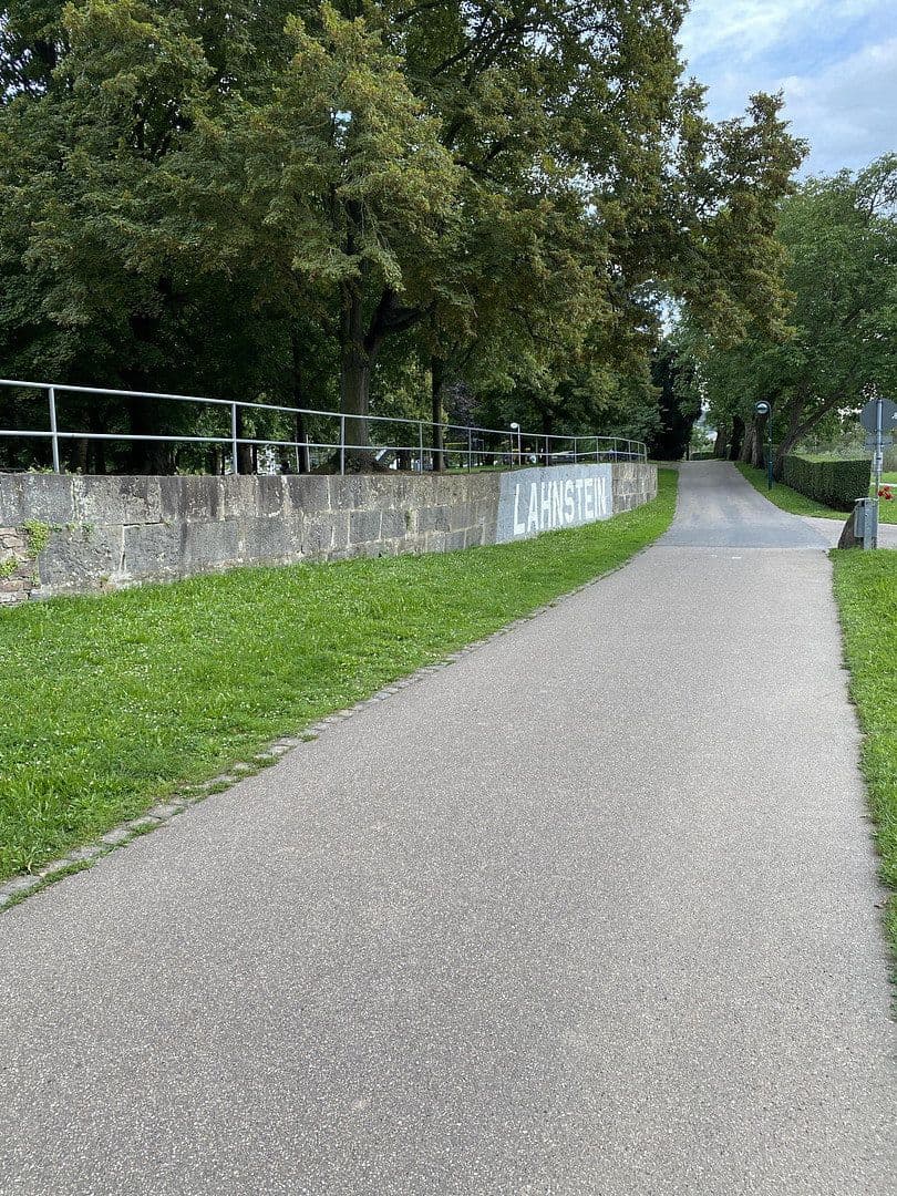 Pronájem bytu 2+1 45 m², Lahnstein, Porýní-Falc Pronájem bytu 2+1 45 m², Lahnstein, Porýní-Falc
