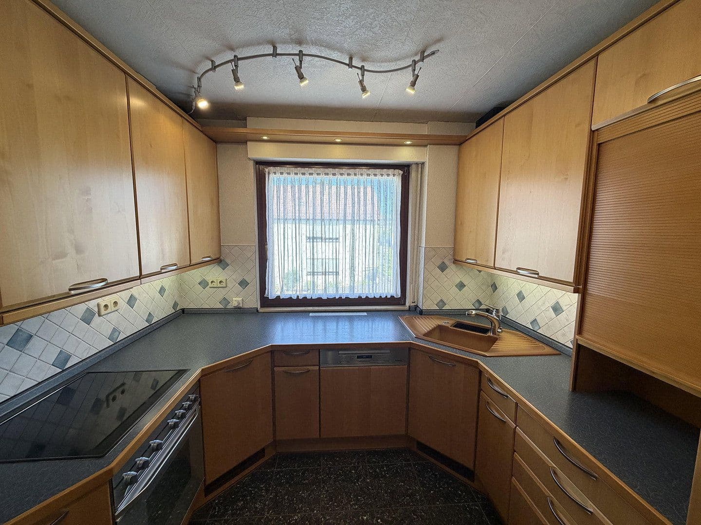 Prodej domu 210 m², pozemek 420 m², Riegelsberg, Země Sársko Prodej domu 210 m², pozemek 420 m², Riegelsberg, Země Sársko
