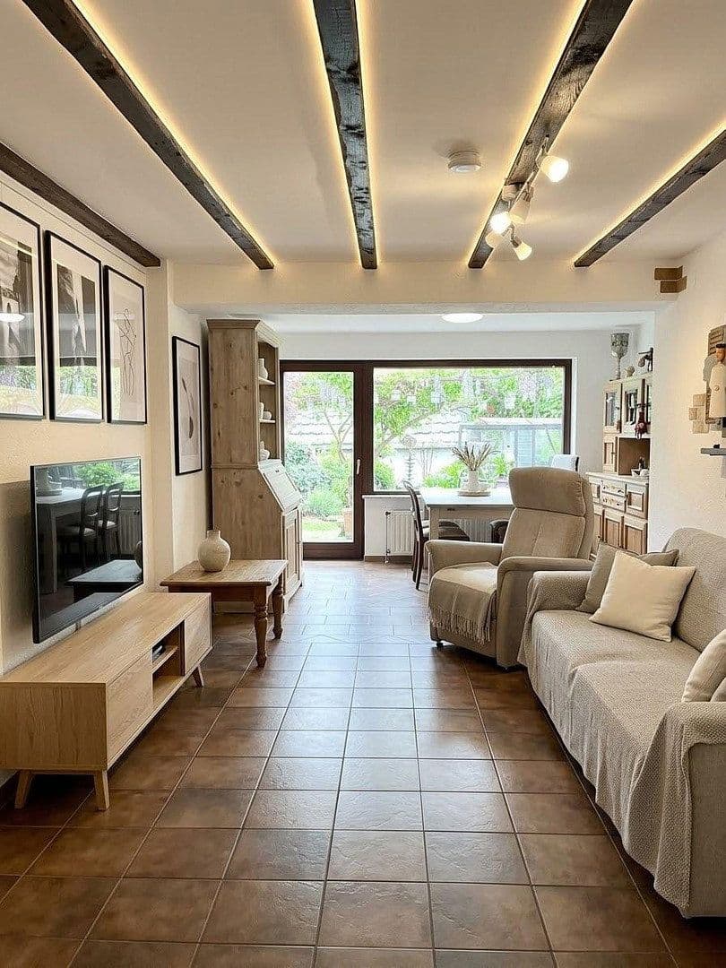 Prodej domu 98 m², pozemek 230 m², Lingenfeld 3a, Leverkusen, Severní Porýní-Vestfálsko Prodej domu 98 m², pozemek 230 m², Lingenfeld 3a, Leverkusen, Severní Porýní-Vestfálsko