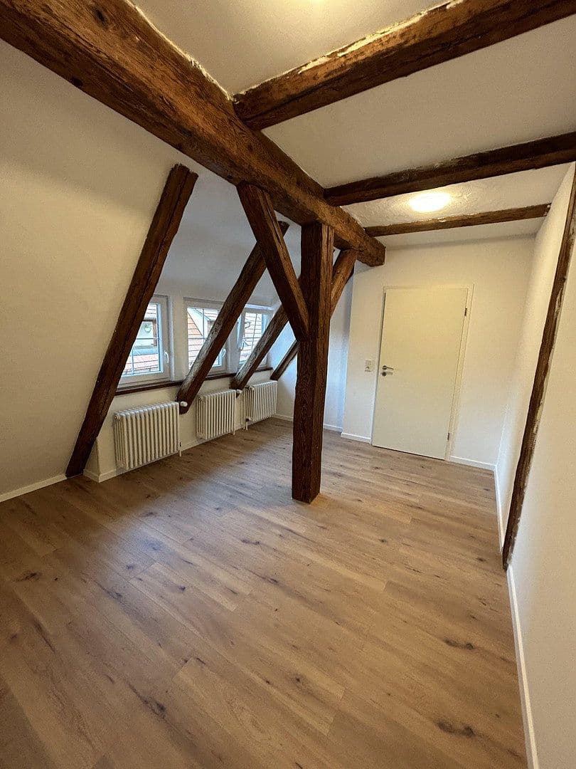 Prodej domu 385 m², pozemek 346 m², Tübingen, Bádensko-Württembersko Prodej domu 385 m², pozemek 346 m², Tübingen, Bádensko-Württembersko
