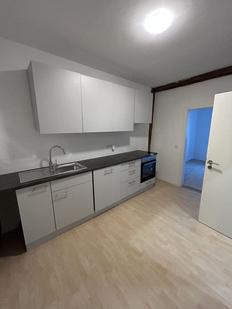 Prodej domu 385 m², pozemek 346 m², Tübingen, Bádensko-Württembersko Prodej domu 385 m², pozemek 346 m², Tübingen, Bádensko-Württembersko